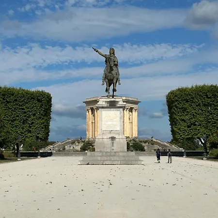Διαμέρισμα T2 Centre Historique Ecusson